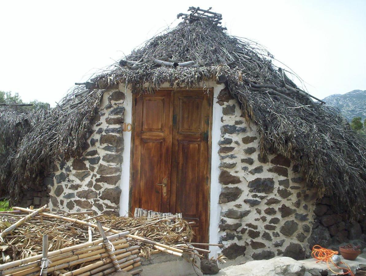 Ovile Juanne Loddo Orosei Exterior photo
